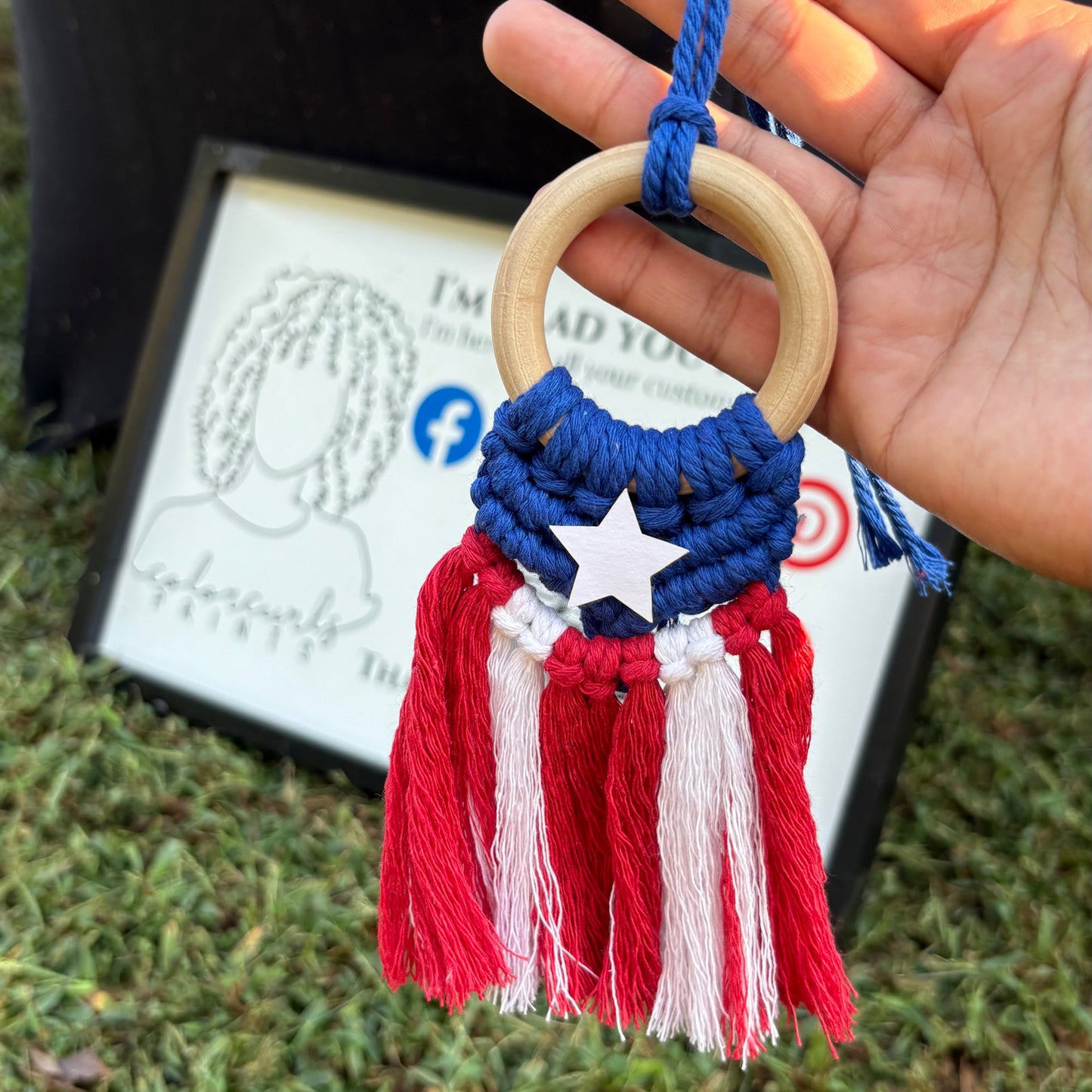 Puerto Rican Flag Macrame Hanger